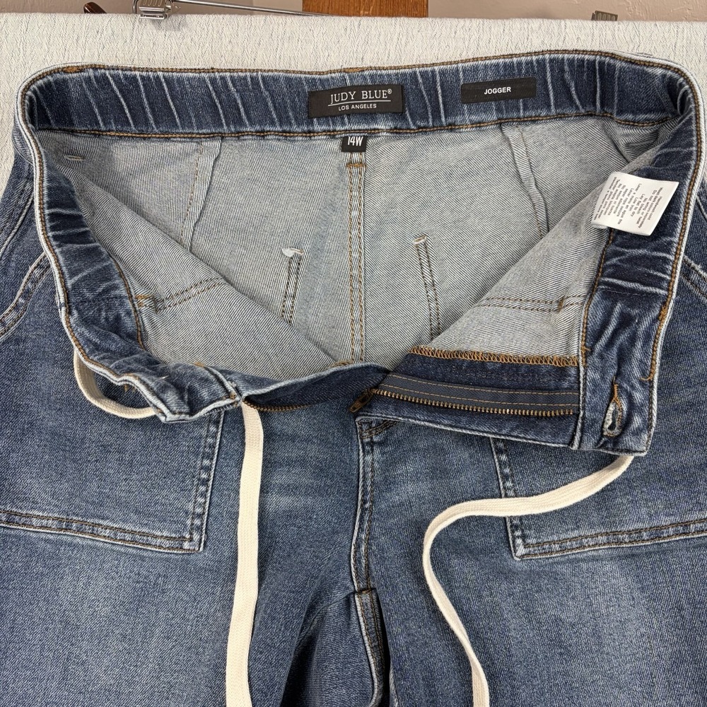 Judy Blue Women's Size 14W Relaxed Fit Stretch Jeans Blue Denim High Rise - Picture 8 of 11